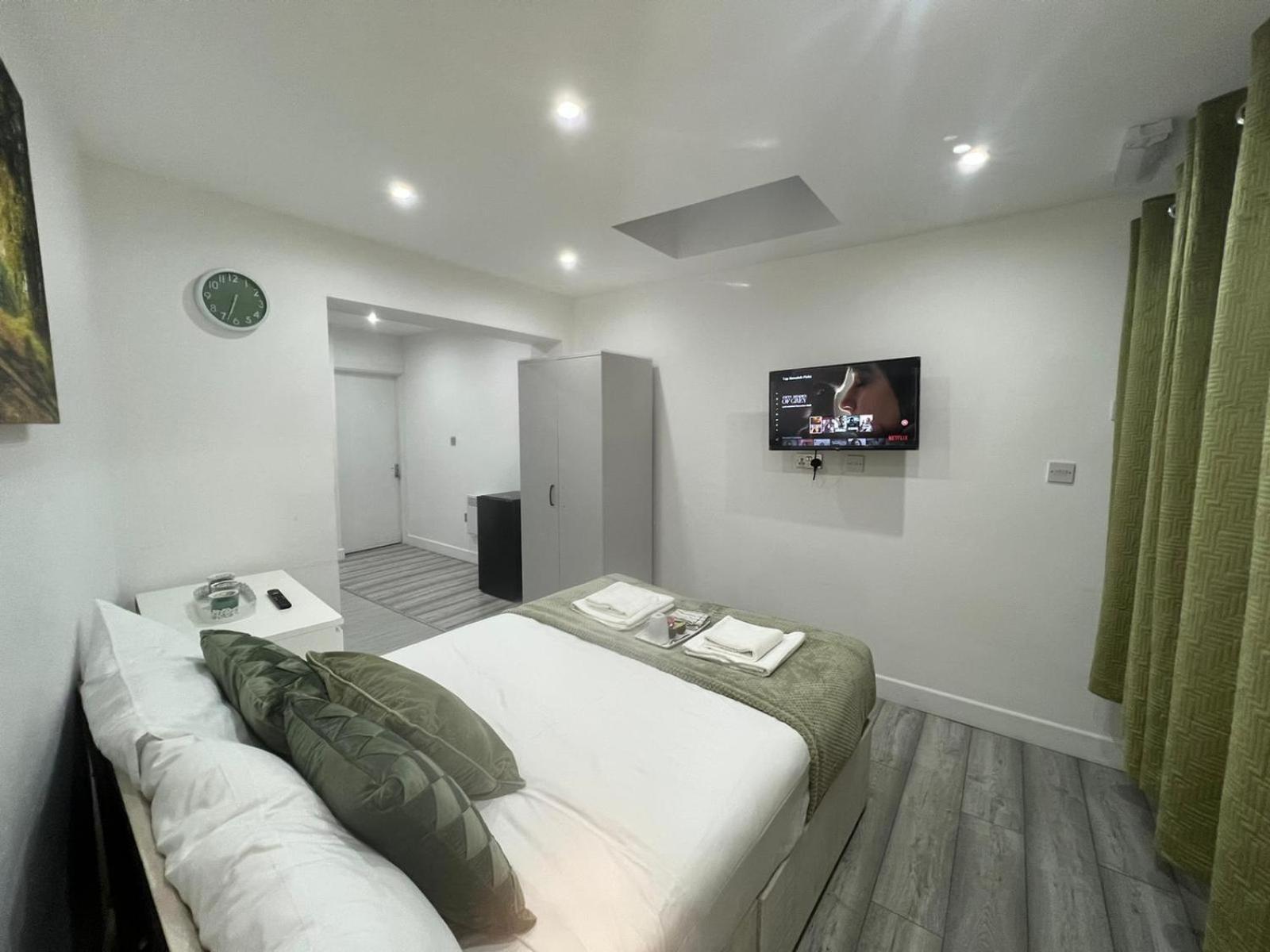 Central Harrow Cozy Apartment With Free Parking Harrow on the Hill Phòng bức ảnh